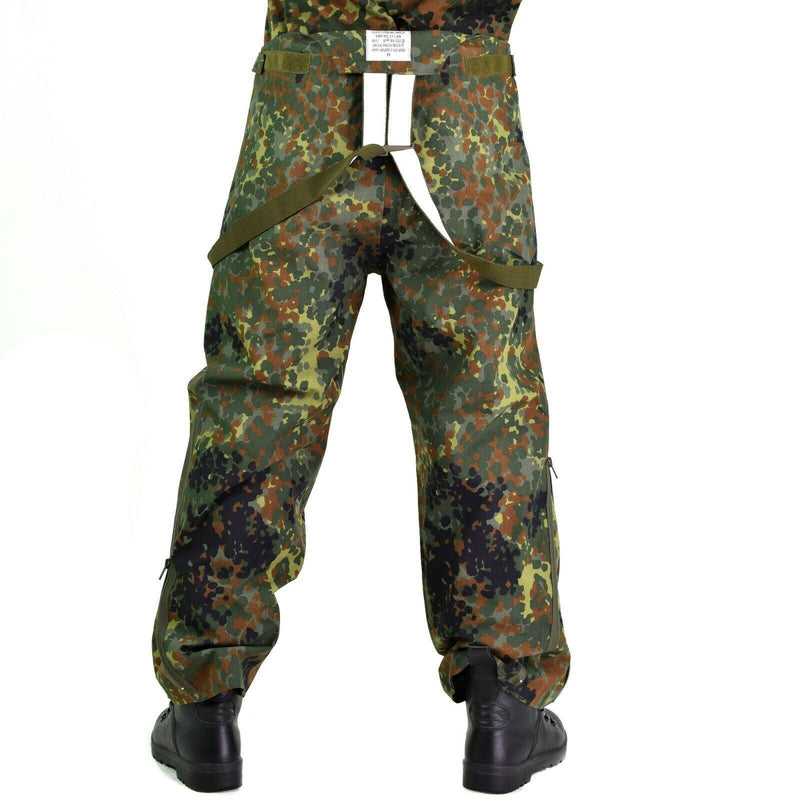 Original tyska armébyxor Goretex Bib N Brace Flecktarn Pants övergripande regn