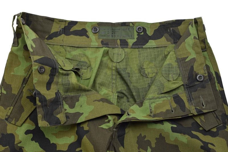 Original tjeckiska militära M95 -fältbyxor ripstop stora fickor Vizor 95 Camo